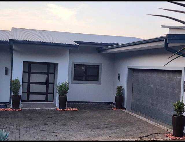 3 BEDROOM HOUSE FOR SALE IN MONTROSE